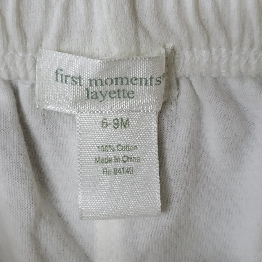 First Moments NWT Giraffe Embroidered Layette 2 Piece Coordinated Set Outfit